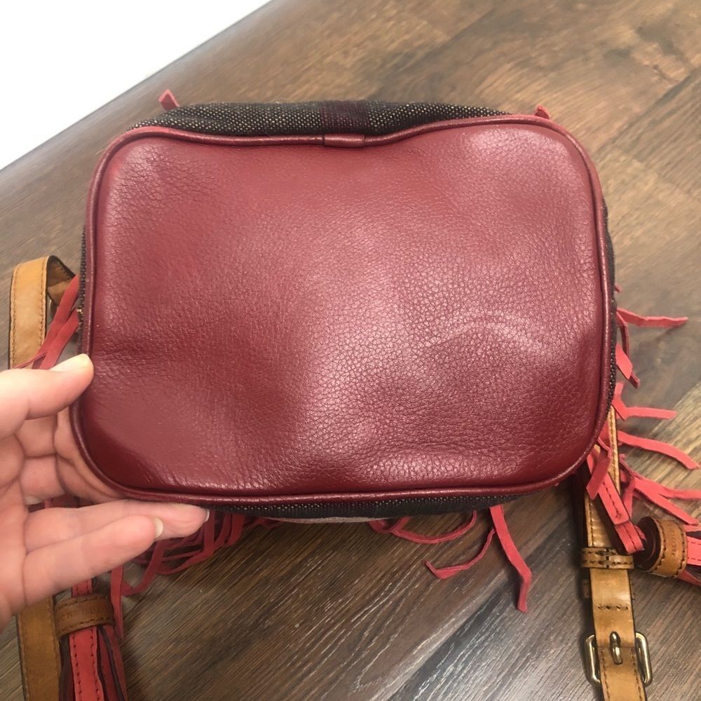 Burberry Belgrove Red Fringe Suede‎ Leather Nova Check Bucket Bag Crossbody - Picture 8 of 13